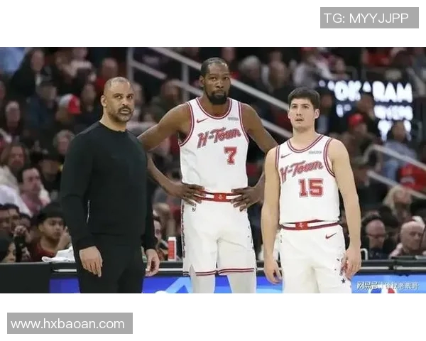 休斯敦火箭队与鹈鹕展开激烈对决谁能在NBA赛场上笑到最后